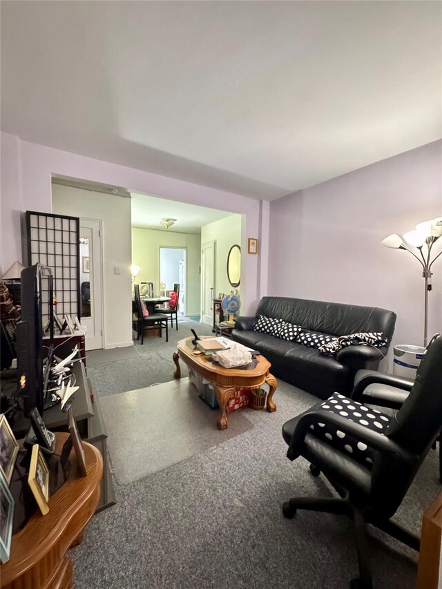37-27 86th St Unit 3D, Flushing, NY 11372 - view of carpeted living area