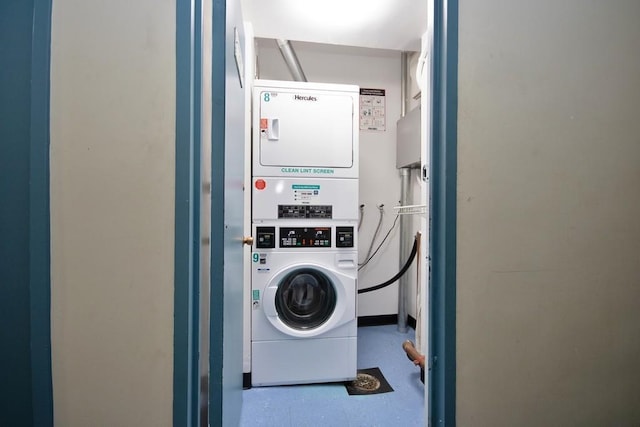 10 Lake St Unit 4E, White Plains, NY 10603 - community laundry with stacked washing machine and dryer