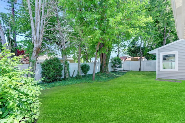 17 Windmill Ln, Levittown, NY 11756 - view of fenced backyard