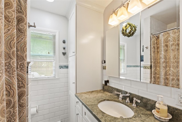 1 Hawthorne Ct, North Salem, NY 10560 - full bath featuring tile walls, vanity, wainscoting, and curtained shower