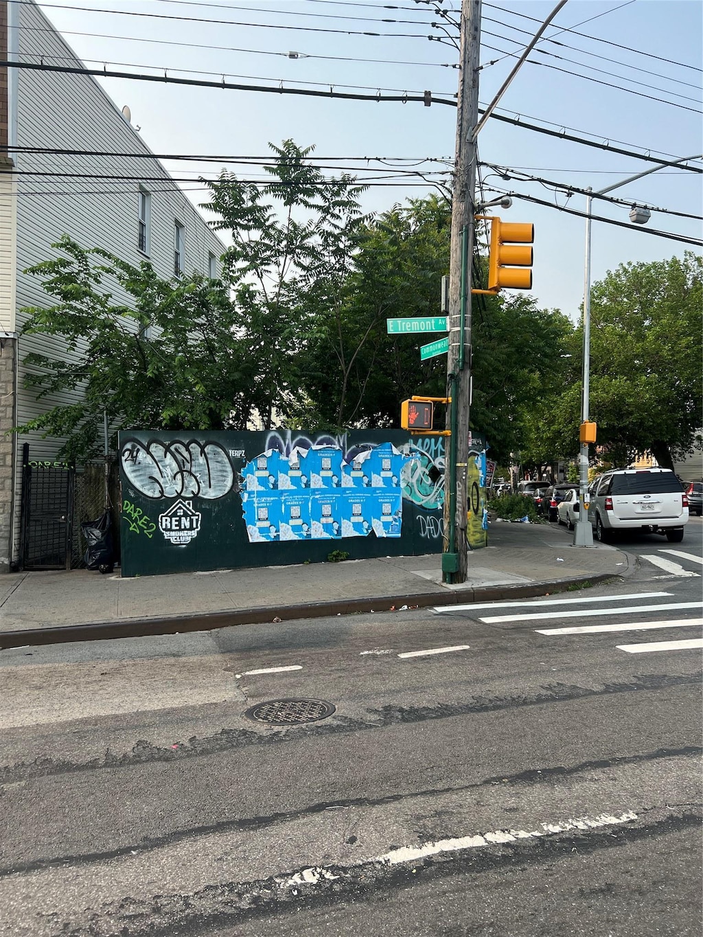 1760 E Tremont Ave, Bronx, NY 10460 - photo 1