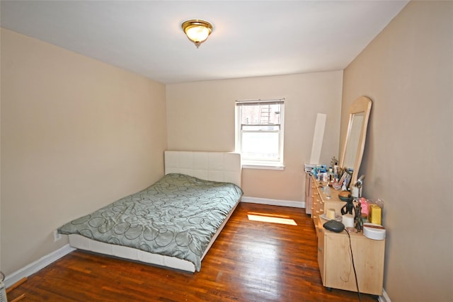 221 Middle Neck Rd Unit I-3, Great Neck, NY 11021 - bedroom with wood finished floors and baseboards