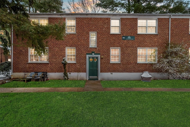 182 Pinewood Rd Unit 28, Hartsdale, NY 10530 - view of front of property with a front lawn, brick siding, and crawl space