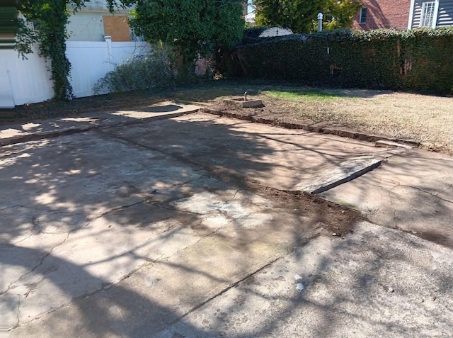 14 Matthews Pl, Brooklyn, NY 11236 - view of yard featuring a patio