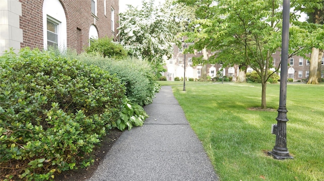 445 Gramatan Ave Unit Hc2, Mount Vernon, NY 10552 - view of home's community with a yard and a residential view