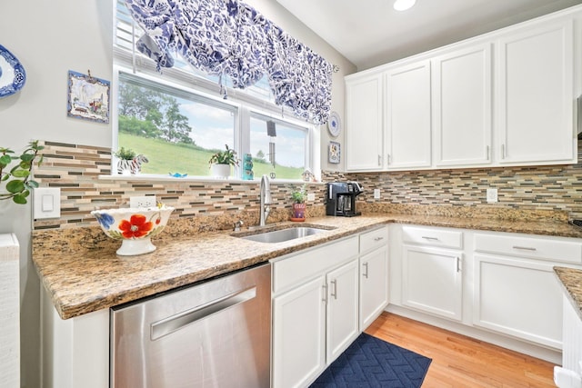 2602 Hawthorn Way, New Windsor, NY 12553 - kitchen with dishwasher, plenty of natural light, white cabinetry, backsplash, and recessed lighting