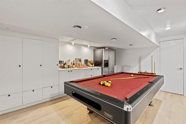 8 Sylvan Ln, Scarsdale, NY 10583 - game room featuring light wood-style floors, pool table, bar area, and recessed lighting