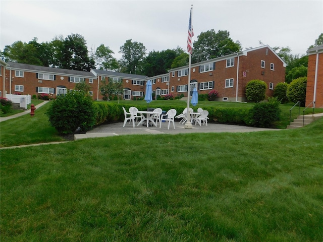1879 Crompond Rd Unit # D15, Peekskill, NY 10566 - view of green lawn