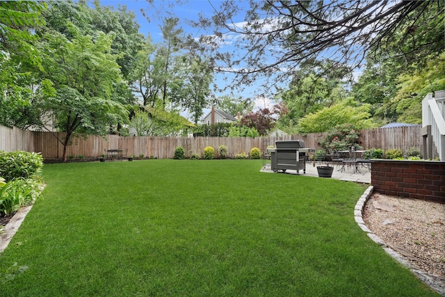 10 Wiltshire St, Bronxville, NY 10708 - fenced backyard with a patio