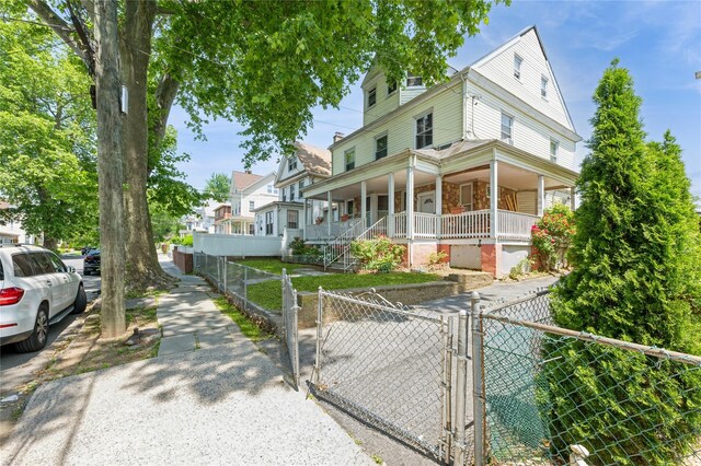 149 S 10th Ave, Mount Vernon, NY 10550 - photo 3