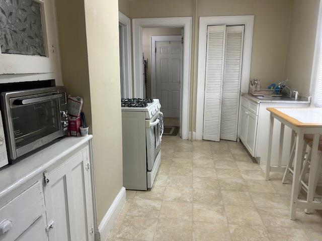 1059 Tulip Ave, Franklin Square, NY 11010 - photo 8