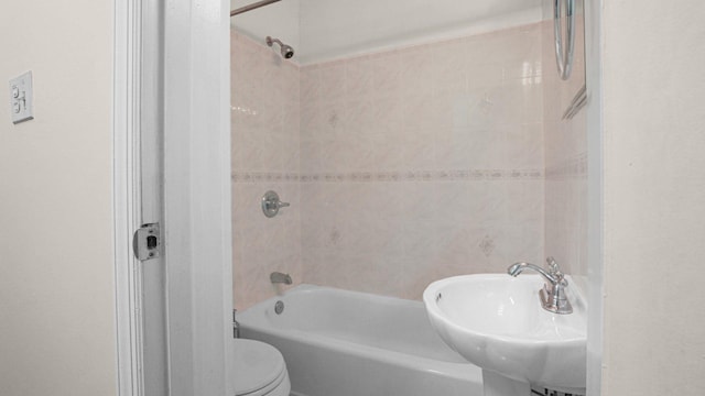 868 Morris Park Ave, Bronx, NY 10462 - bathroom featuring a sink and shower / bath combination