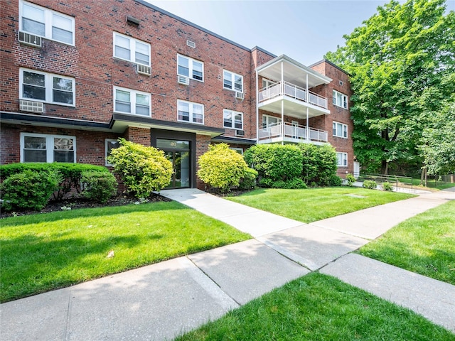 20 Hillpark Unit 1G, Great Neck, NY 11021 - photo 2