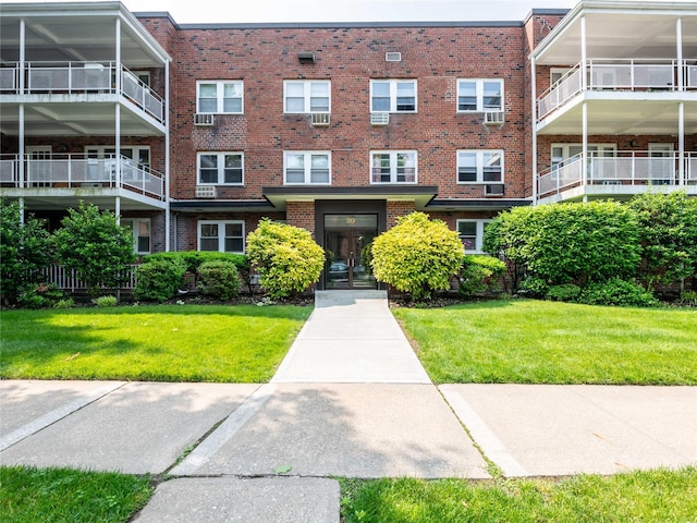 20 Hillpark Unit 1G, Great Neck, NY 11021 - photo 11