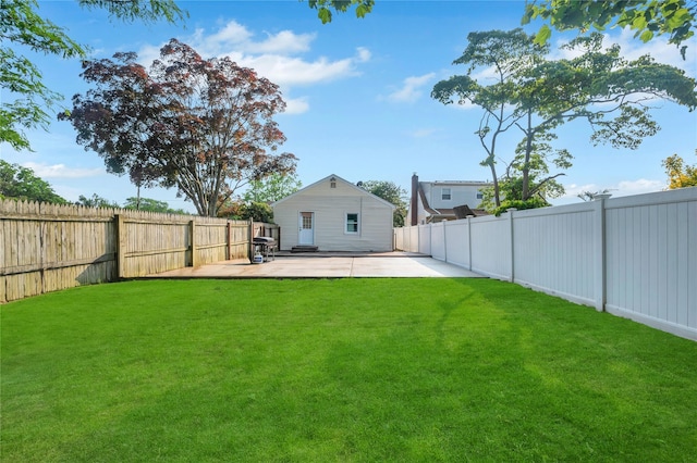 189 Stanton Blvd, Uniondale, NY 11553 - fenced backyard featuring a patio area
