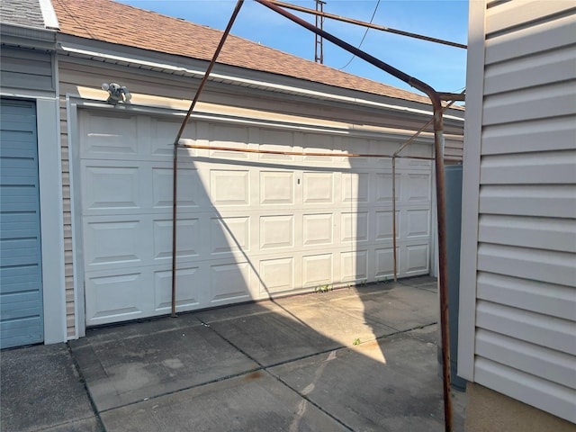 104-16 103rd St, Richmond Hill, NY 11419 - view of garage