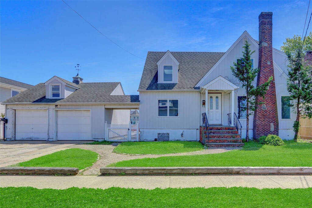 127 Forest Ave, Massapequa, NY 11758 - photo 1