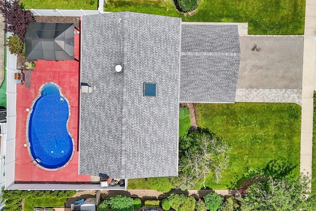 427 Benito St, East Meadow, NY 11554 - drone / aerial view of a pool area