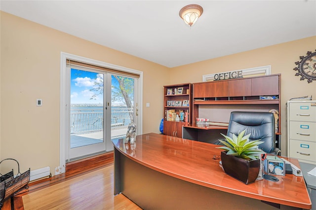 30 Aviva Ct, Staten Island, NY 10307 - home office featuring light wood-style floors