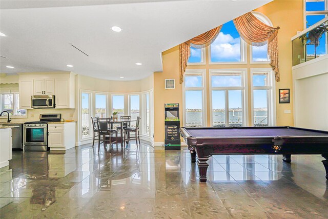 30 Aviva Ct, Staten Island, NY 10307 - rec room featuring a towering ceiling, pool table, and recessed lighting