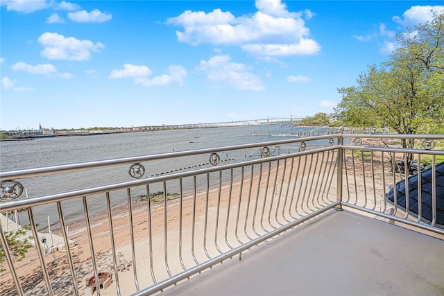 30 Aviva Ct, Staten Island, NY 10307 - balcony with a water view