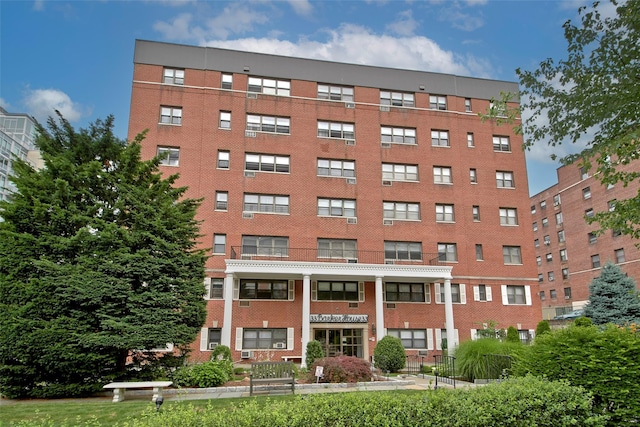33 Barker Ave Unit 6K, White Plains, NY 10601 - view of apartment building / complex