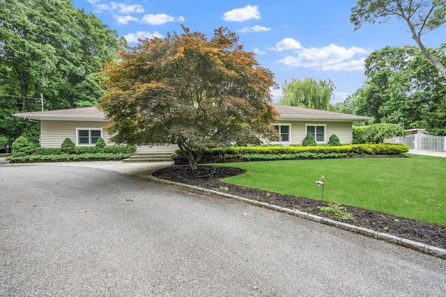 109 Oakside Dr, Smithtown, NY 11787 - view of front facade