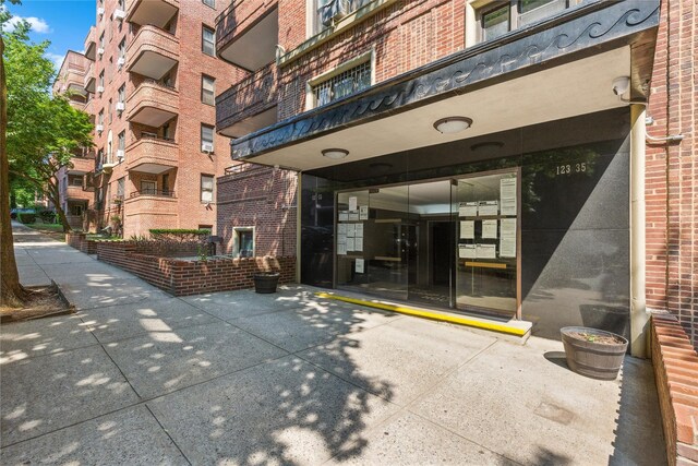 123-35 82nd Rd Unit 6Q, Kew Gardens, NY 11415 - photo 1