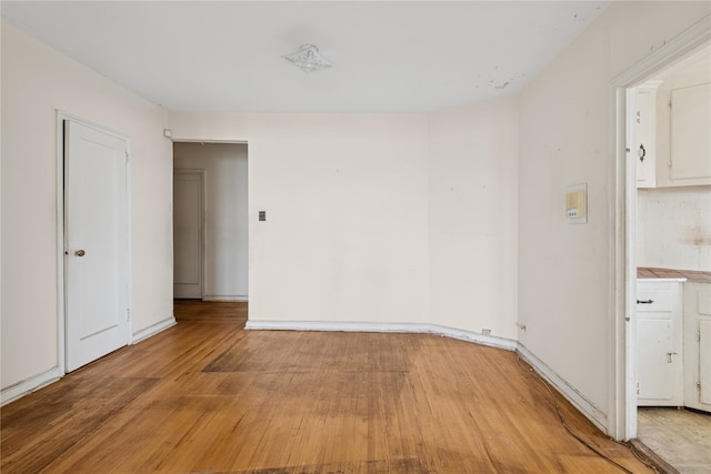 123-35 82nd Rd Unit 6Q, Kew Gardens, NY 11415 - photo 7
