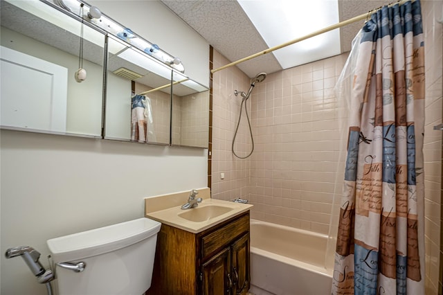 926 9th St, West Babylon, NY 11704 - full bathroom with shower / bathtub combination with curtain and vanity