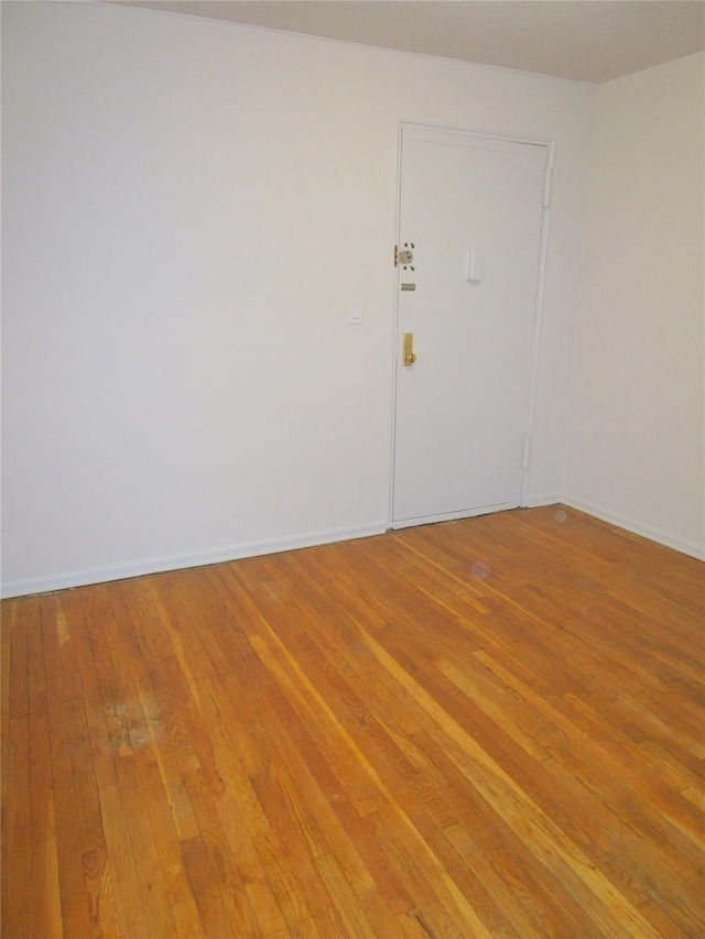 76 Dehaven Dr Unit 6B, Yonkers, NY 10703 - unfurnished room with light wood-style floors and baseboards