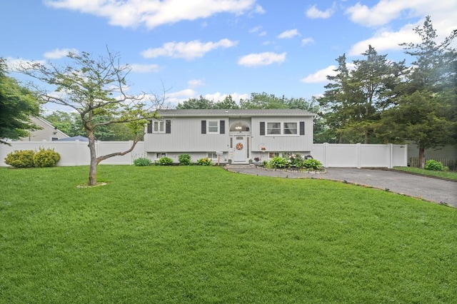 3115 Heather Ave, Medford, NY 11763 - photo 2