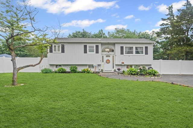 3115 Heather Ave, Medford, NY 11763 - photo 3