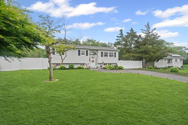3115 Heather Ave, Medford, NY 11763 - photo 4