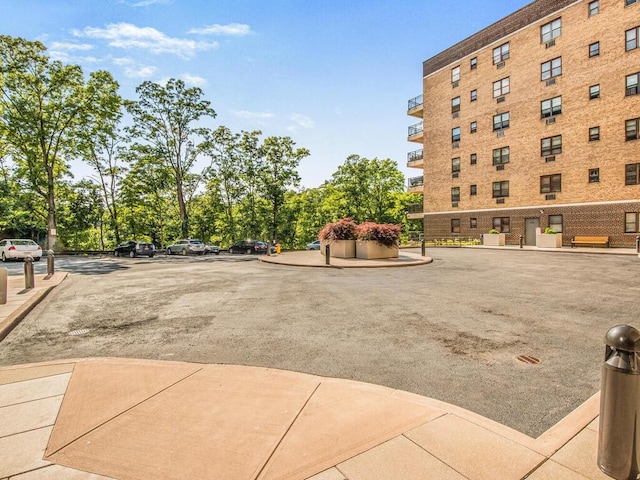 505 Central Ave Unit 618, White Plains, NY 10606 - view of community