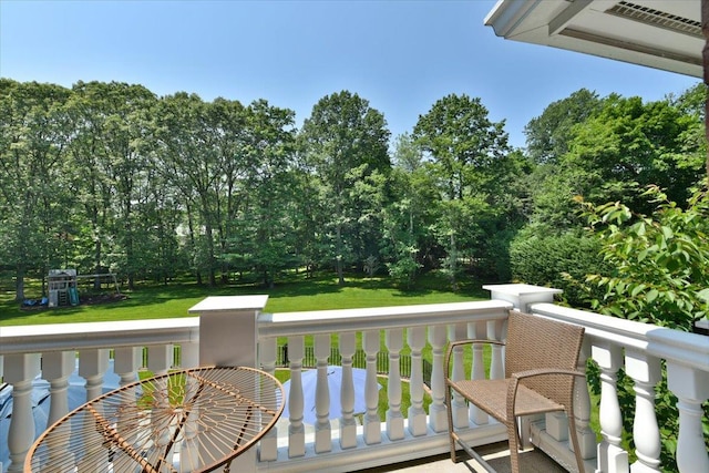 1616 Stewart Ln, Laurel Hollow, NY 11791 - view of balcony