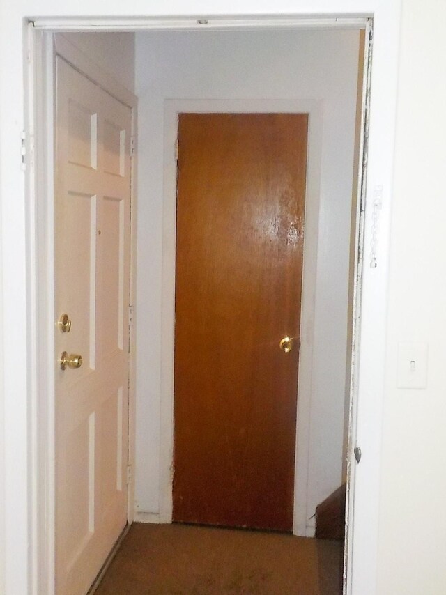 585 Elwood Rd, East Northport, NY 11731 - photo 2