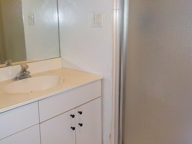 585 Elwood Rd, East Northport, NY 11731 - photo 14