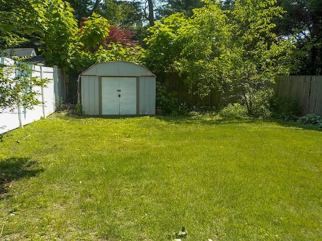 585 Elwood Rd, East Northport, NY 11731 - photo 23