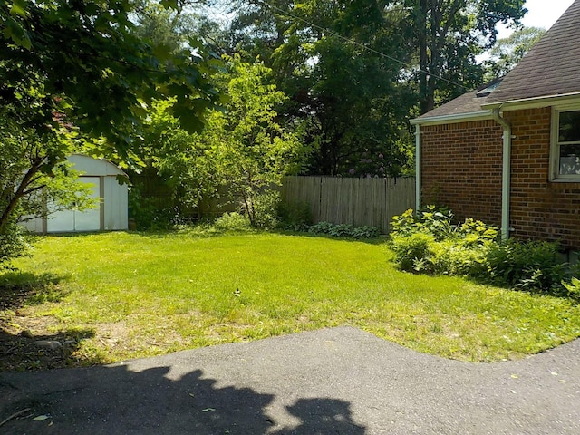 585 Elwood Rd, East Northport, NY 11731 - photo 27