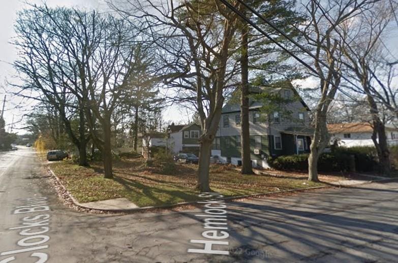 64 Clocks Blvd, Massapequa, NY 11758 - view of obstructed view of property
