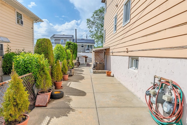 556 Long Beach Rd, Island Park, NY 11558 - view of patio / terrace