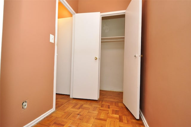 281 Garth Rd Unit B5D, Scarsdale, NY 10583 - view of closet