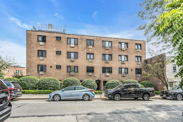 62-36 59th Dr Unit 101, Maspeth, NY 11378 - photo 1