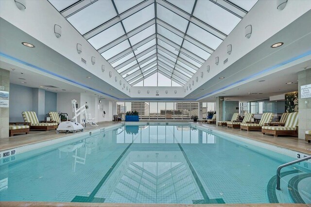 5 Renaissance Sq Unit Ph6C, White Plains, NY 10601 - view of indoor pool