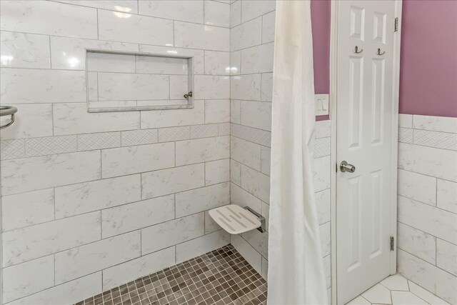 165 Wheeler Ave, Valley Stream, NY 11580 - bathroom featuring tiled shower