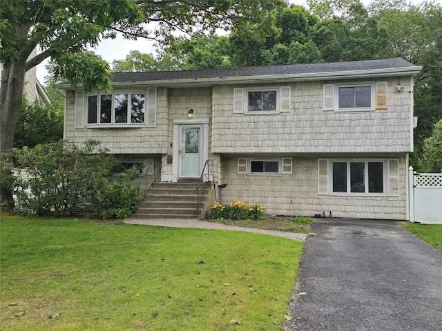 1291 Minerva Ave, West Islip, NY 11795 - bi-level home with entry steps