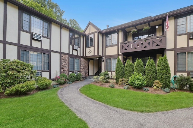 8 Foxwood Unit 5, Pleasantville, NY 10570 - photo 1