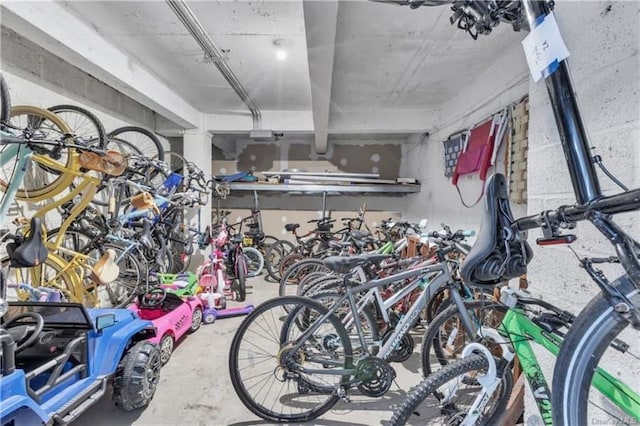 51 White Oak St Unit 2A, New Rochelle, NY 10801 - view of garage