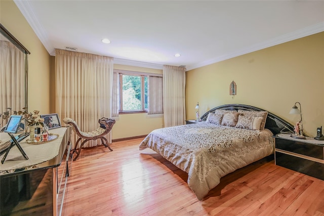 1537 Laurel Hollow Rd, Laurel Hollow, NY 11791 - bedroom with wood finished floors, ornamental molding, and recessed lighting